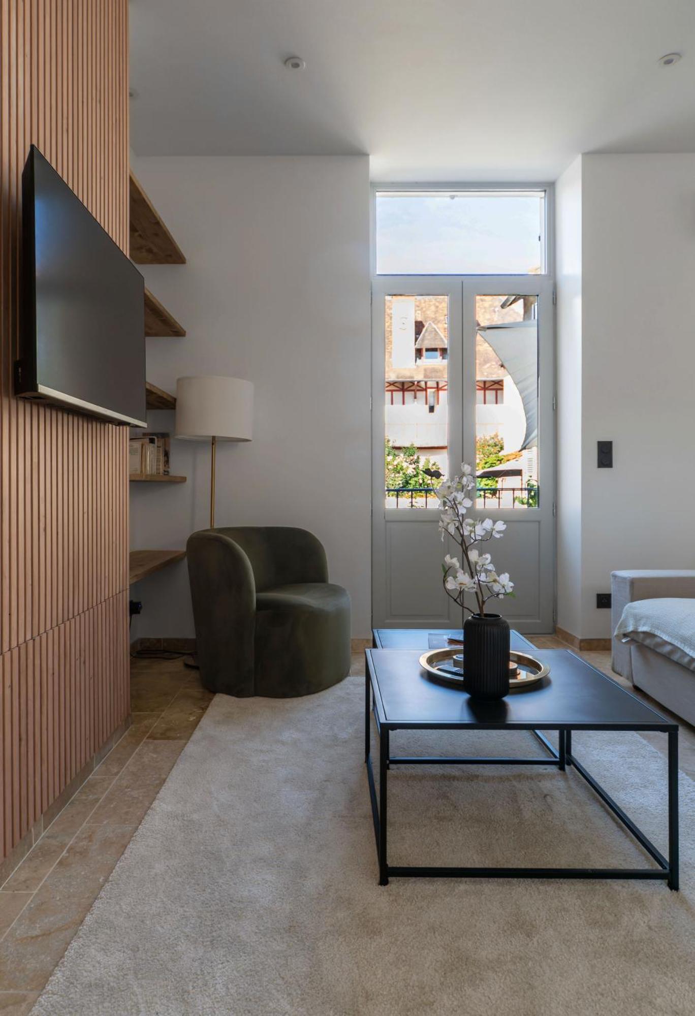 Residence Jaures - Appartements Design Et Climatises En Centre Ville Виши Экстерьер фото